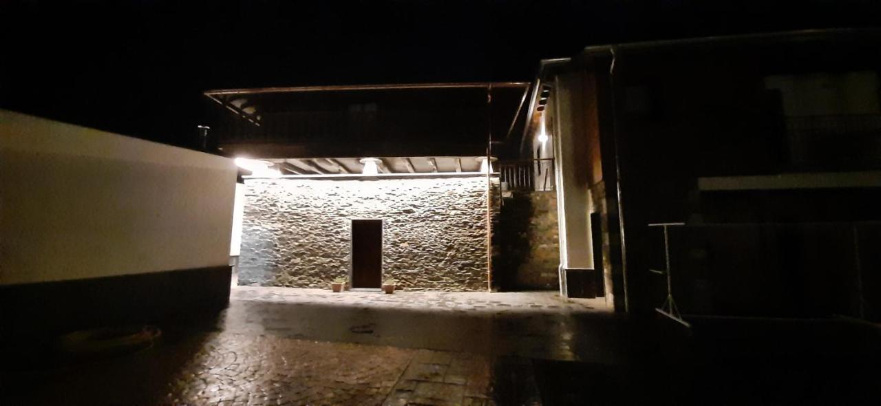 El Rato Apartamentos Rurales Navia Exterior photo